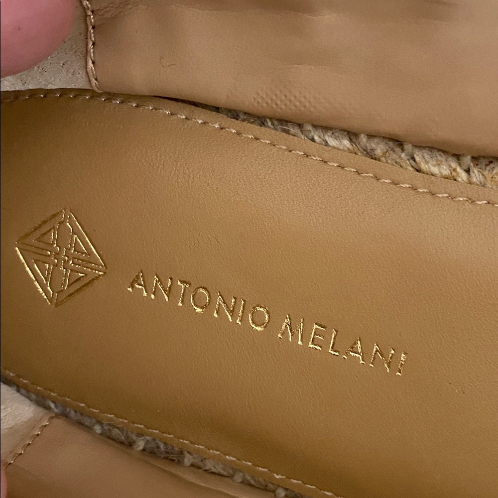 NWOT Antonio Melani Beaded Espadrilles. Size 7.5 - Picture 10 of 12